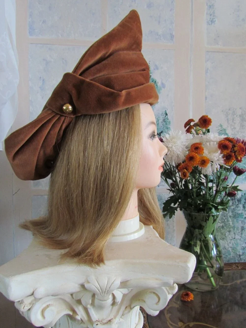 1940s HAT, STUNNING, STYLISH, & DIFFERENT, LIKE THE MOVIES BACK THEN!